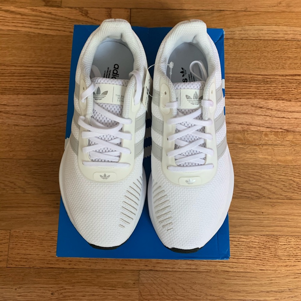 Adidas Swift Run RF Women’s Shoes - Picture 4 of 7